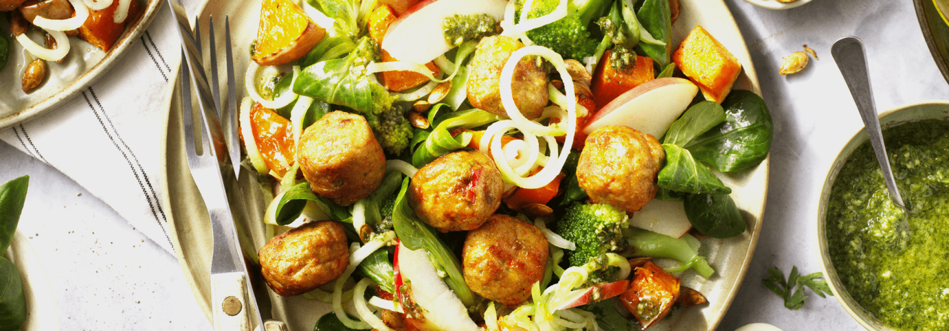 Salad with Veggie Balls