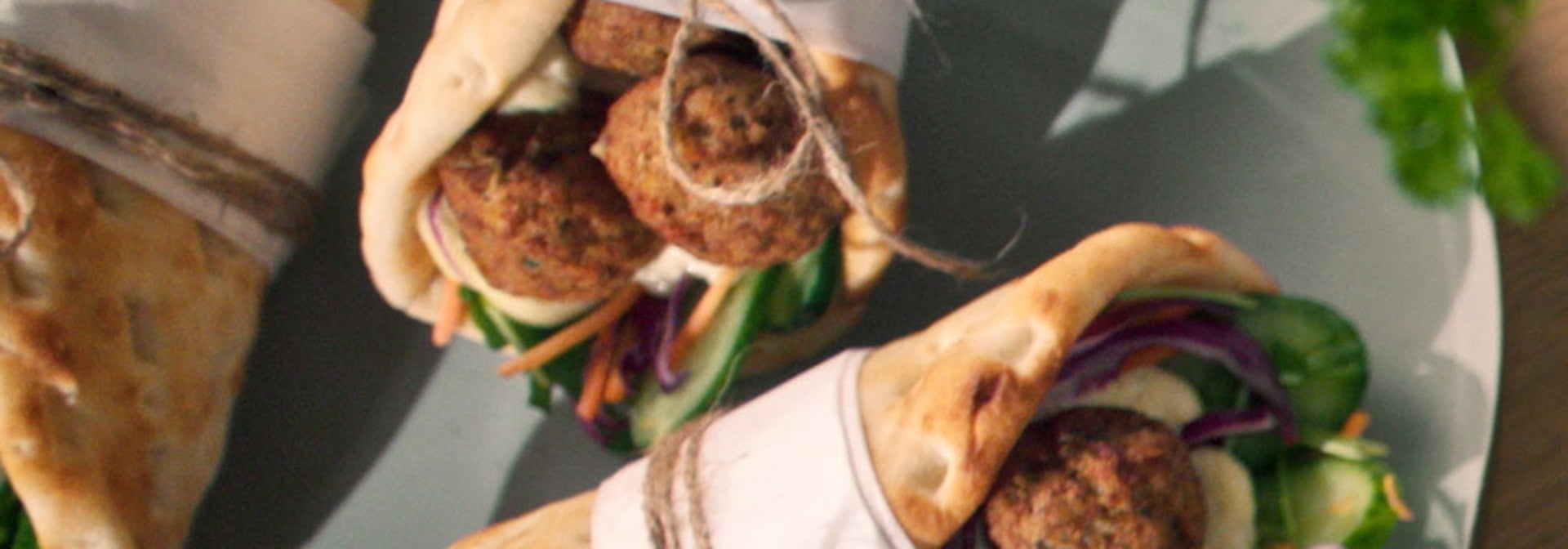 Pita vegana con falafel