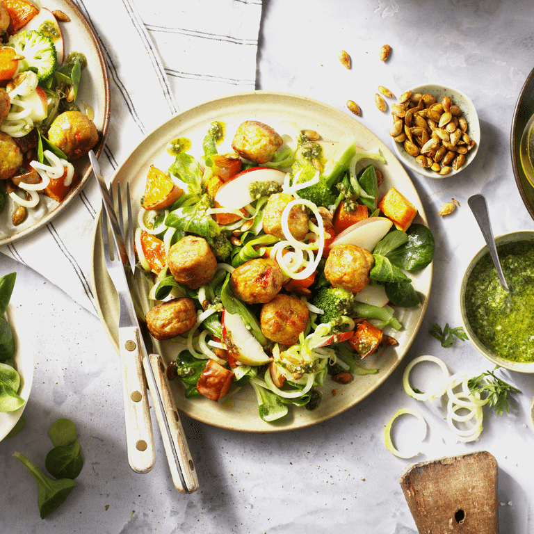 Salad with Veggie Balls